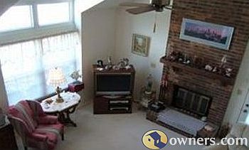 3rd image of 7522 Castleton Farms North Dr