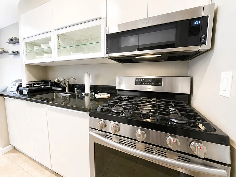 605 Grove St #H3 — Photo 6