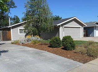 830 Grouse Dr, Redding, CA 96003