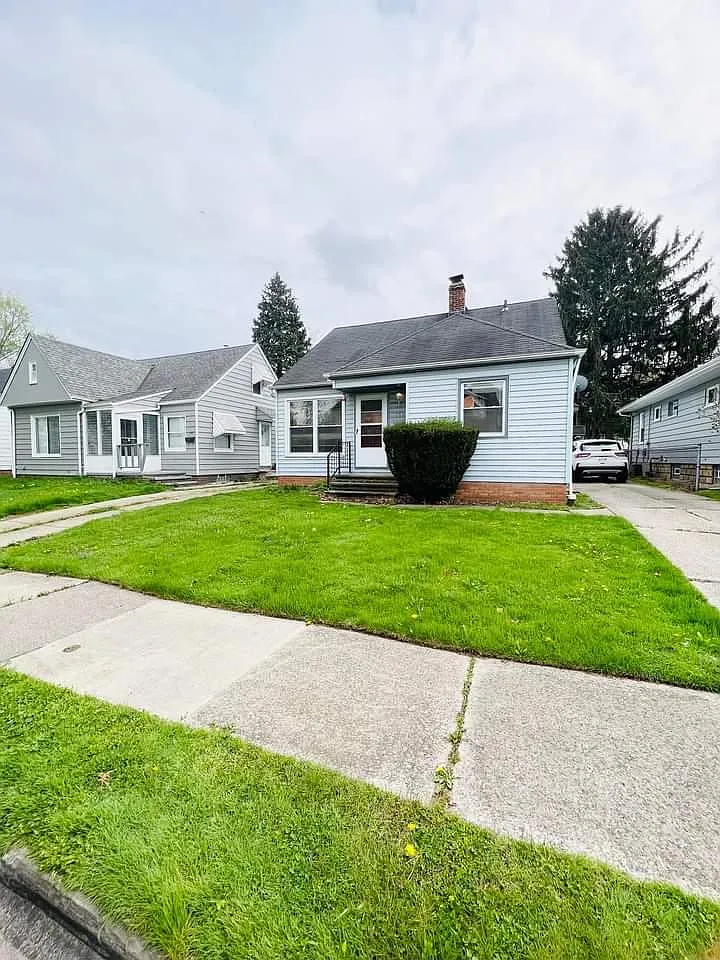 1511 Ardoyne Ave photo 1