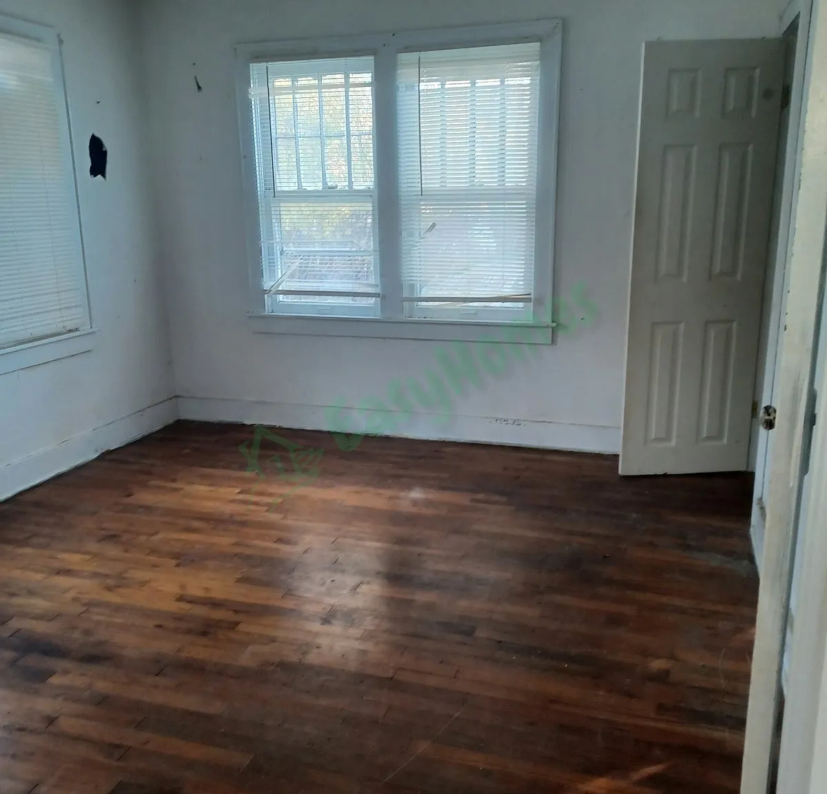 805 West Pine Avenue — Photo 2