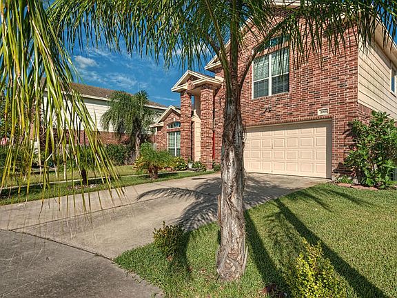 3rd image of 3918 Gibraltar Dr