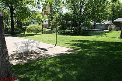 3rd image of 534 Beaucaire Dr