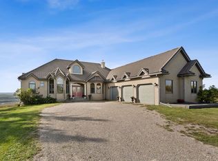 3 E Blackwell Bay, Rocky View County, AB T3L 2P6