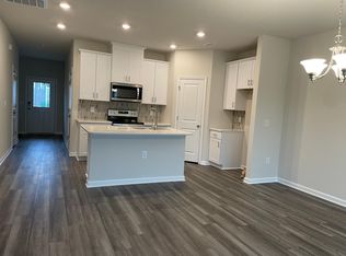 216 Joneshaven Dr, Fuquay Varina, NC 27526