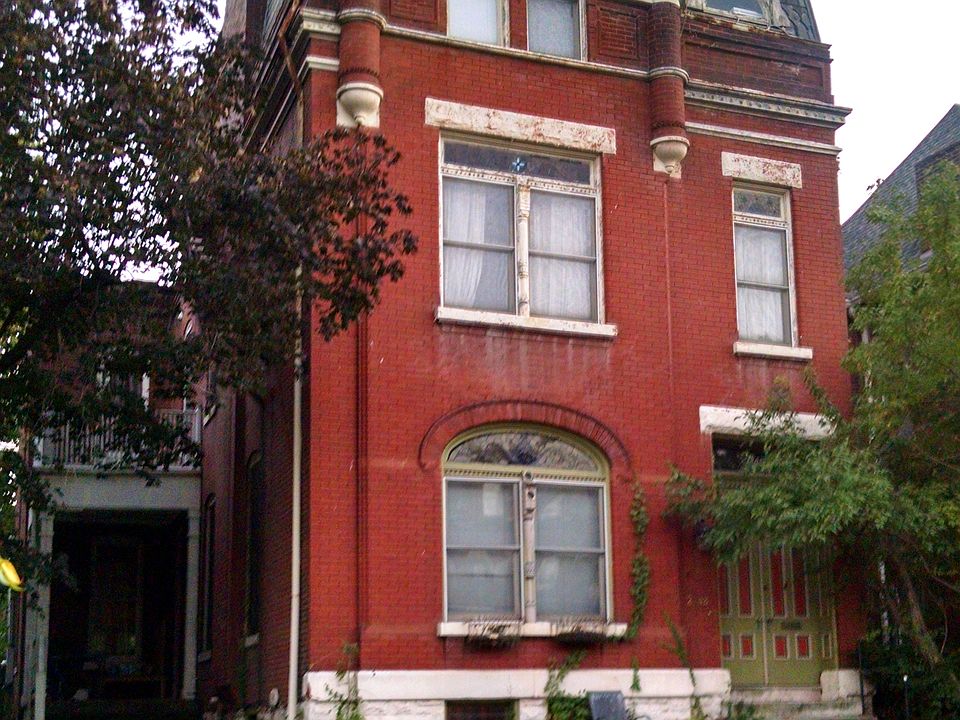 1st image of 2748 Russell Blvd
