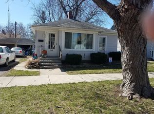 755 E Benton St, Morris, IL 60450