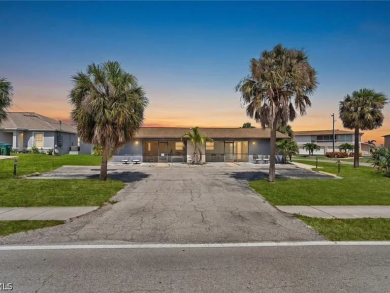 4353 Country Club Blvd #B — Photo 3