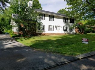 846 Murrell Rd, Signal Mountain, TN 37377