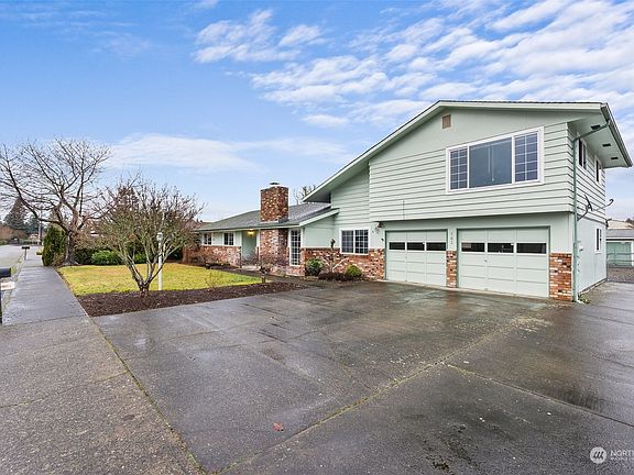 2nd image of 702 Scott Drive