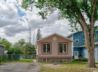 908 Connaught St, Regina, SK S4T4S6