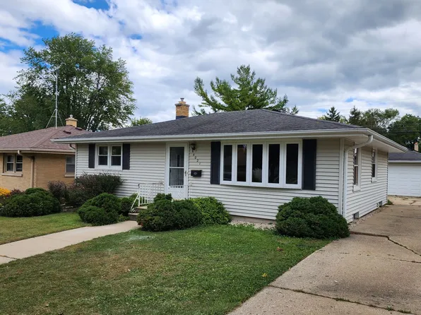 4021 Harding Rd, Kenosha, WI 53142