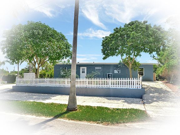 4th image of 1032 W Jennings Street