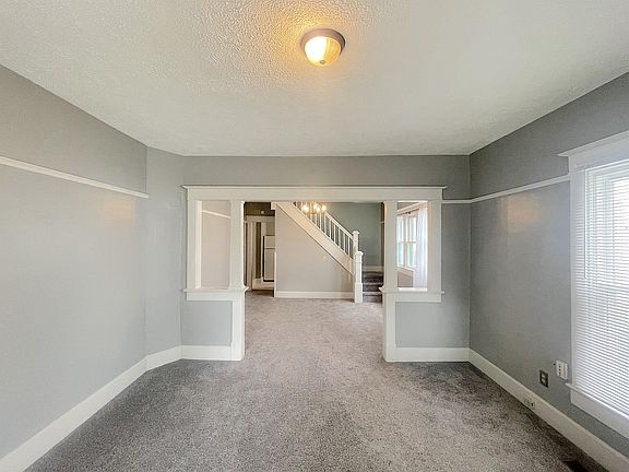 2nd image of 1106 S Richland St #1106
