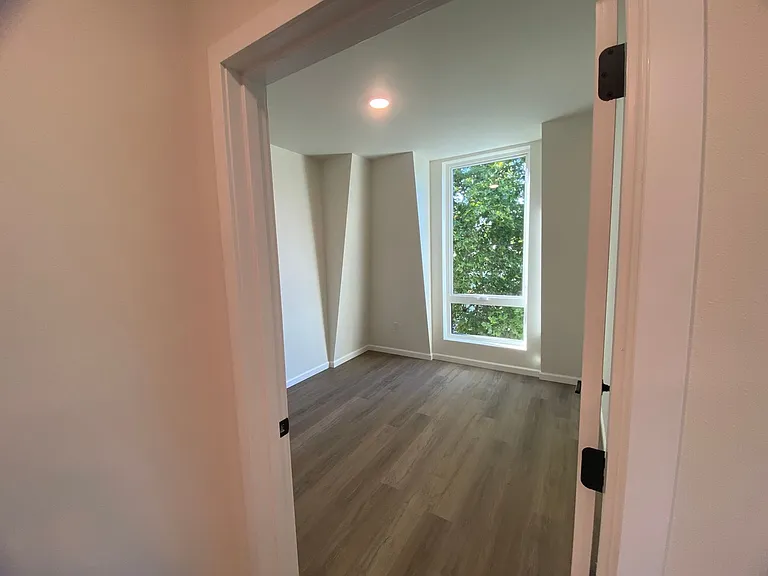 401 UNION — Photo 125