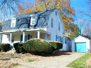 810 Cass St, Saint Clair, MI
