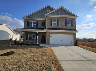 106 Khloiey Hopes Ln, New Market, AL 35761
