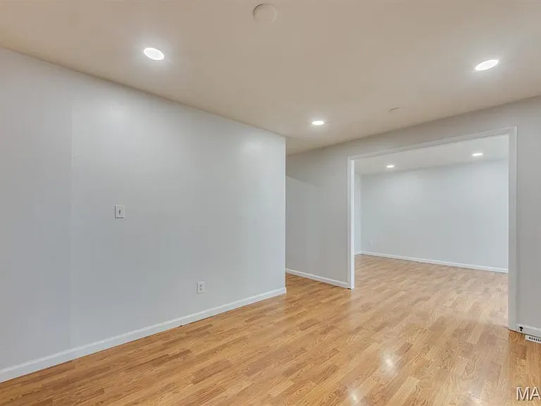 359 Palermo Dr — Photo 5