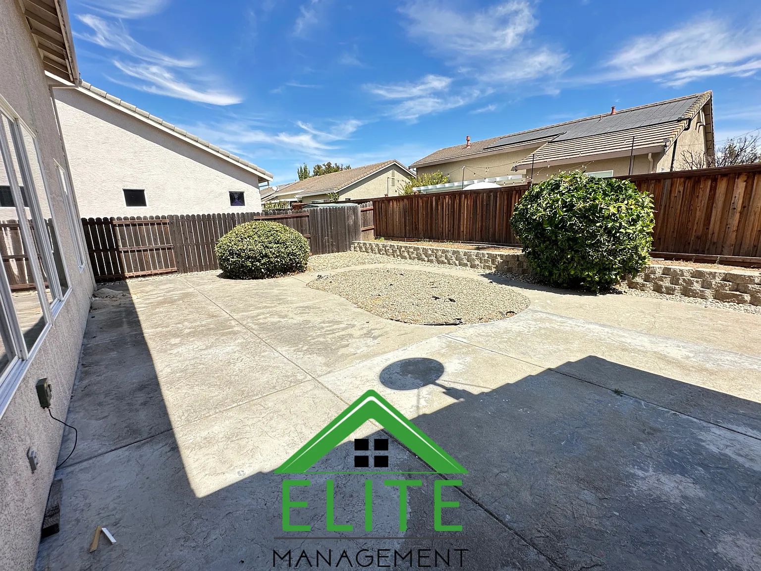 4 bed, 2060 sqft, $2,995 — Photo 3