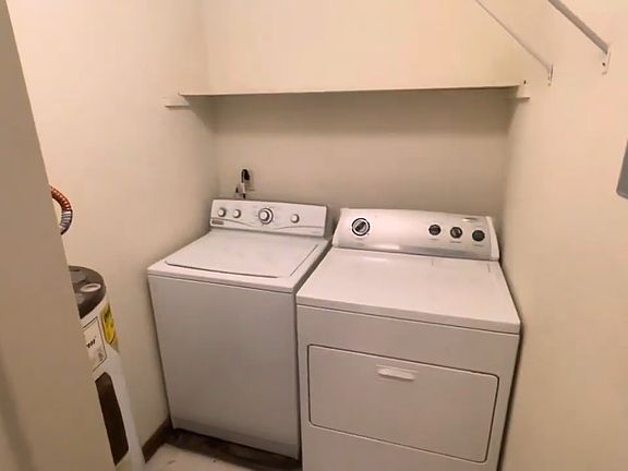 3rd image of 115 N Montgomery St APT 1