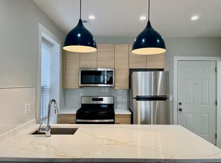 2238 W 24th St #1F, Chicago, IL 60608