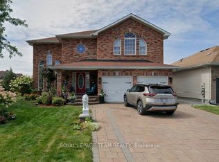 685 Everlasting Cres #B, Ottawa, ON K4A 0K4