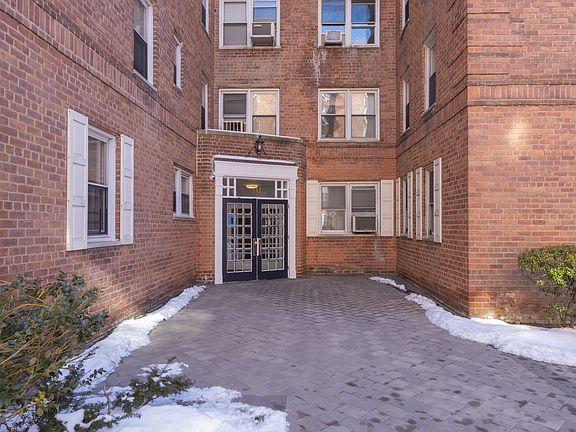 70 Locust Avenue