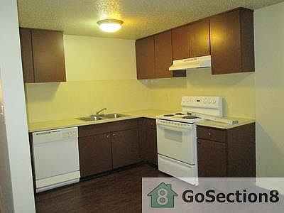 5th image of 1246 S Memorial Dr #209