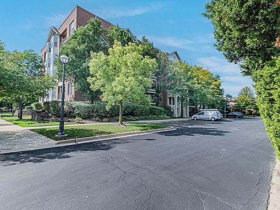 2nd image of 3100 Town Square Dr Unit 108
