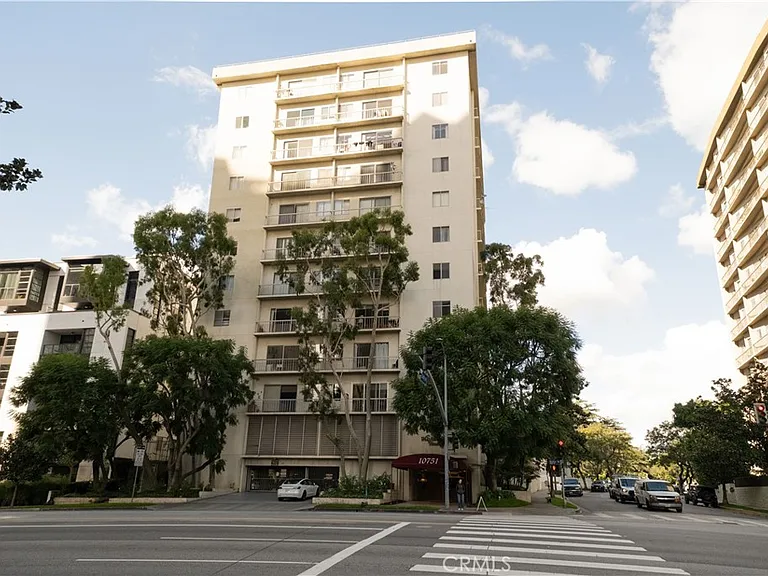 10751 Wilshire Blvd #1405 — Photo 17
