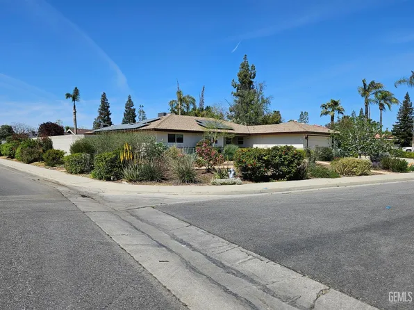 2409 Scarborough Ln, Bakersfield, CA 93309