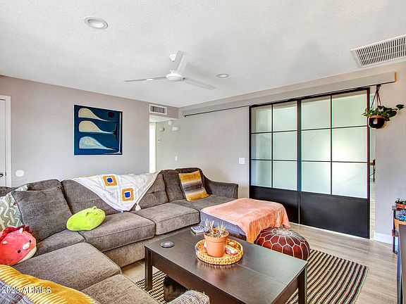 3rd image of 3223 W Potter Drive