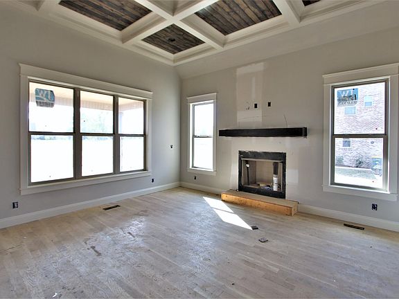 2nd image of 419 Huntington Dr #113