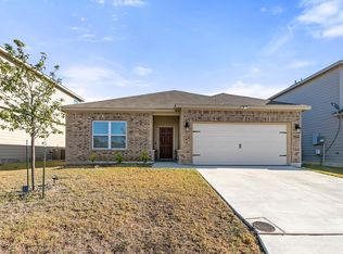 717 Peak Pl, Seguin, TX 78155