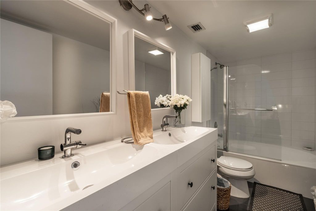 2206 S Cypress Bend Drive #803, photo 6