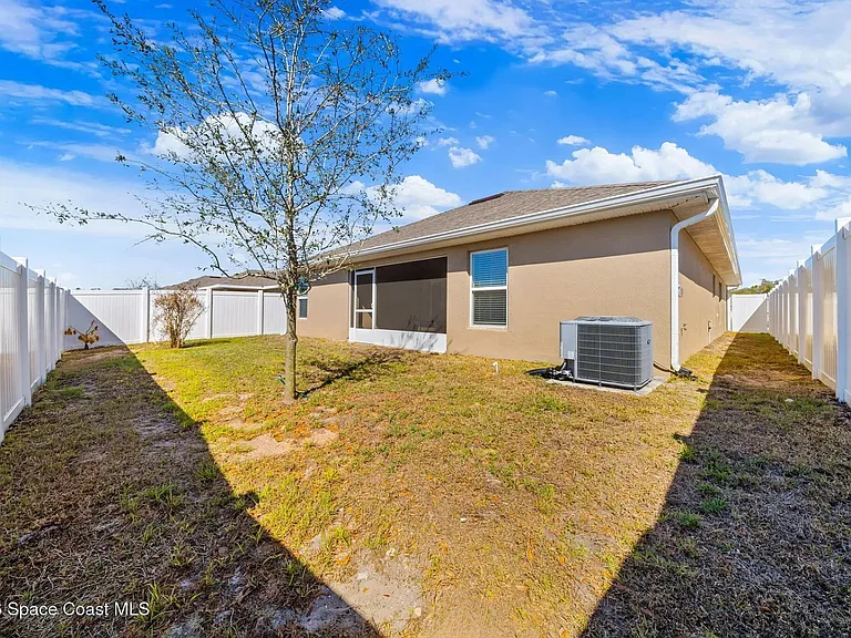 695 Lantana St — Photo 21