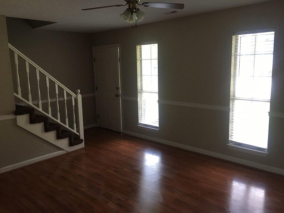 2nd image of 302 Sheri Place Ln #A
