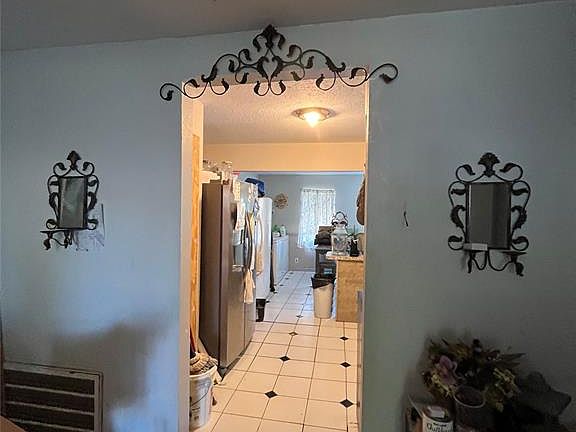 3rd image of 6209 NW 34th St