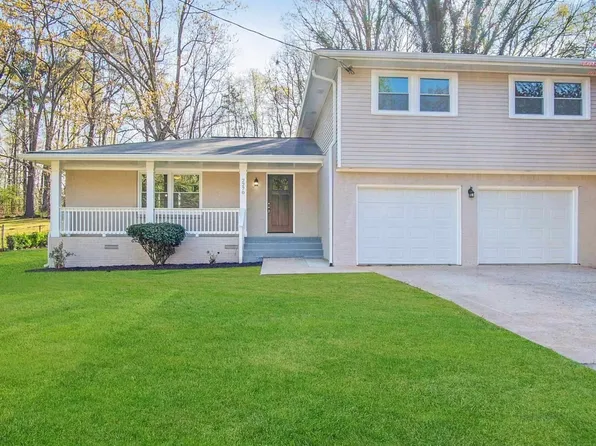 2270 Titan Ridge Dr, Decatur, GA 30035