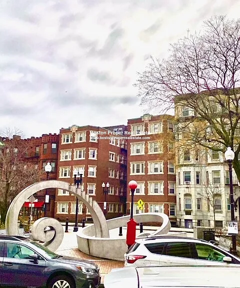 10 Westland Ave #1 — Photo 1