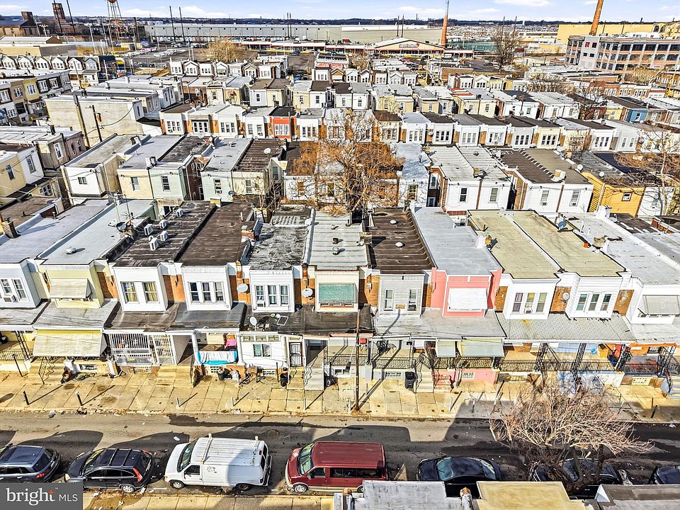 2nd image of 921 E Russell St