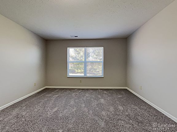 5th image of 1807 Jessica Dr