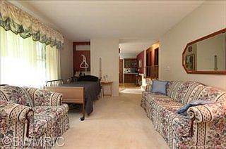 3rd image of 3661 Newcastle Dr SE