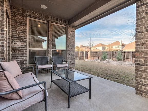 5th image of 1817 Willard Dr