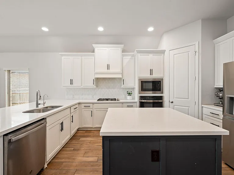 343 Eagle Ford Dr — Photo 7