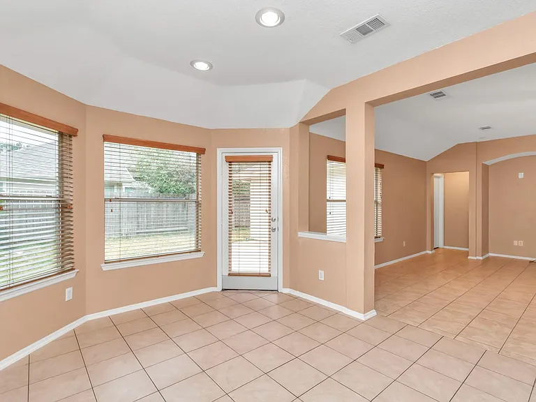 8506 Chancellorsville Ln — Photo 13