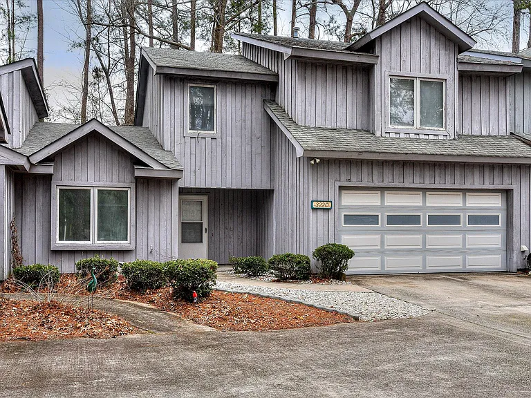 3220 Summerchase Cir — Photo 2