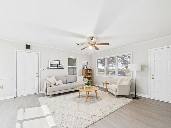 3rd image of 4525 Verot School Rd