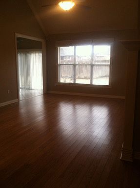 4th image of 3895 W Edgewater Dr