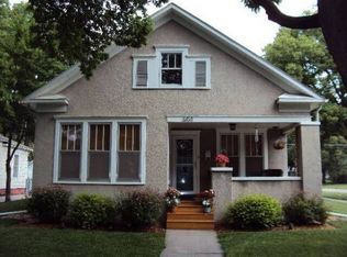 604 W 11th St, Grand Island, NE 68801